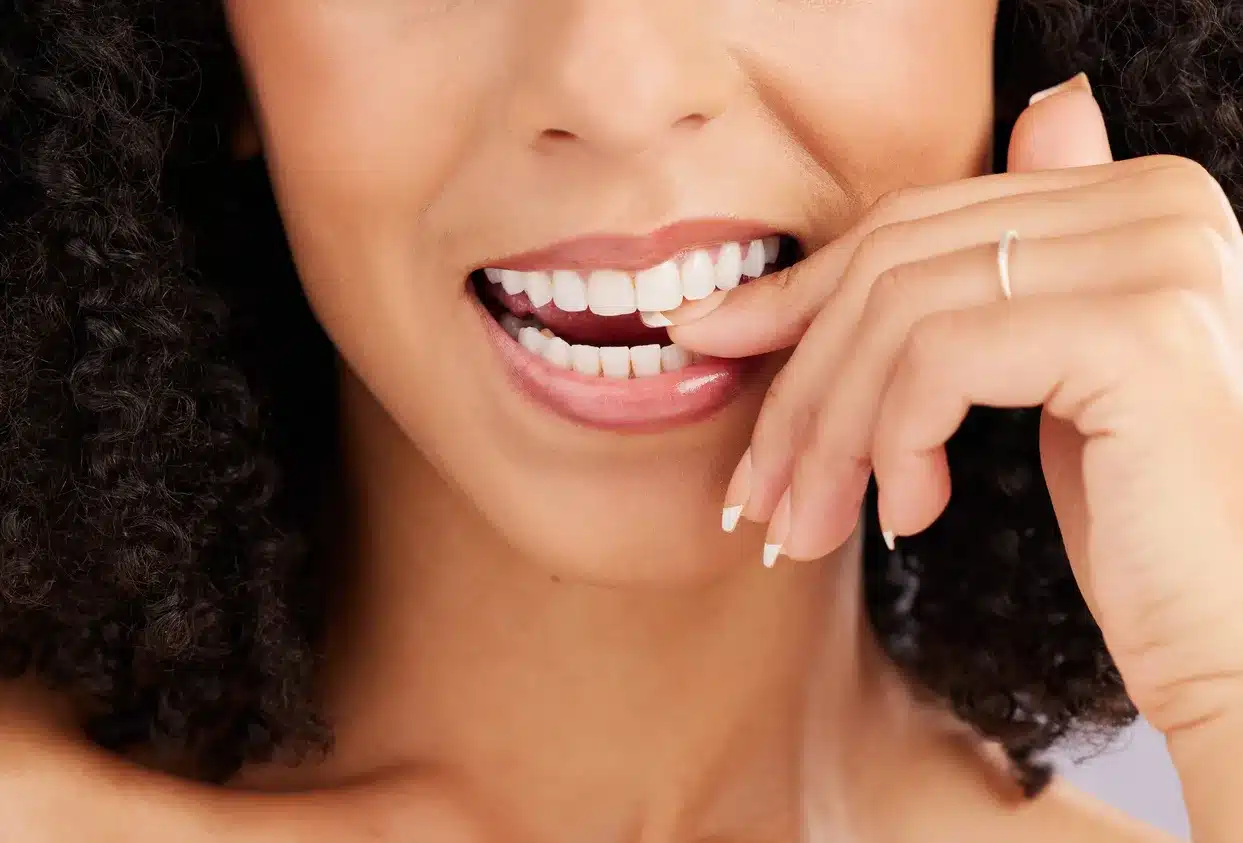 Woman smiling with white teeth